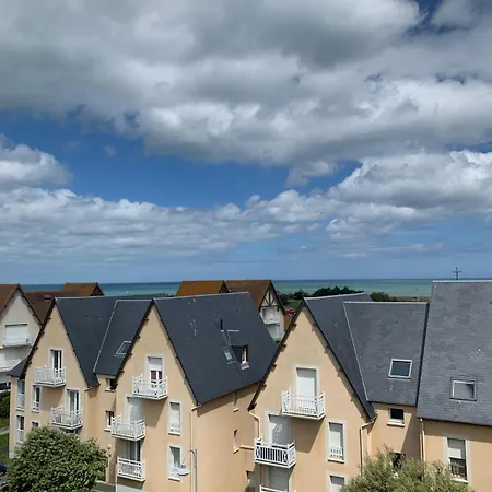 Blue, Avec Vue Courseulles-sur-Mer
